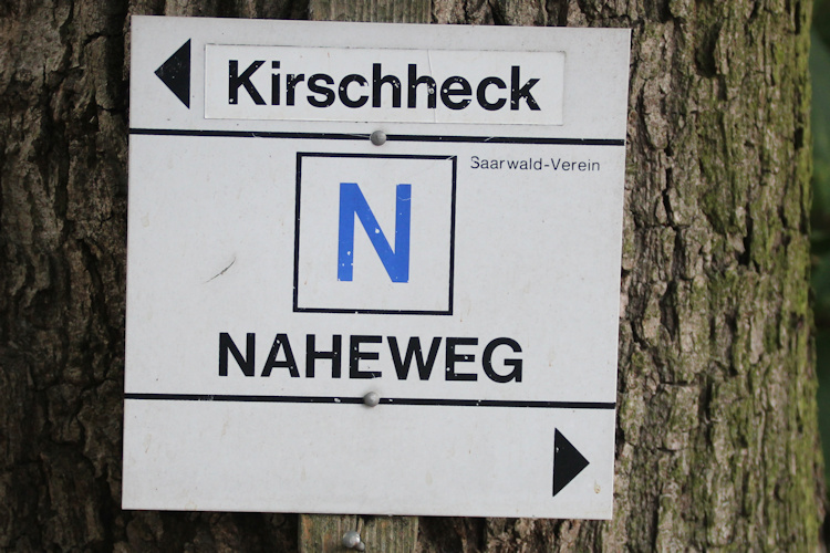 Hinweisschild Naheweg